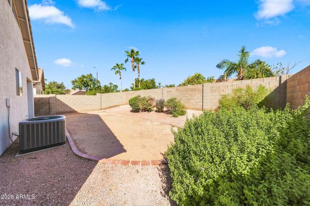 12634 W ESTERO Lane W, Litchfield Park, AZ 85340