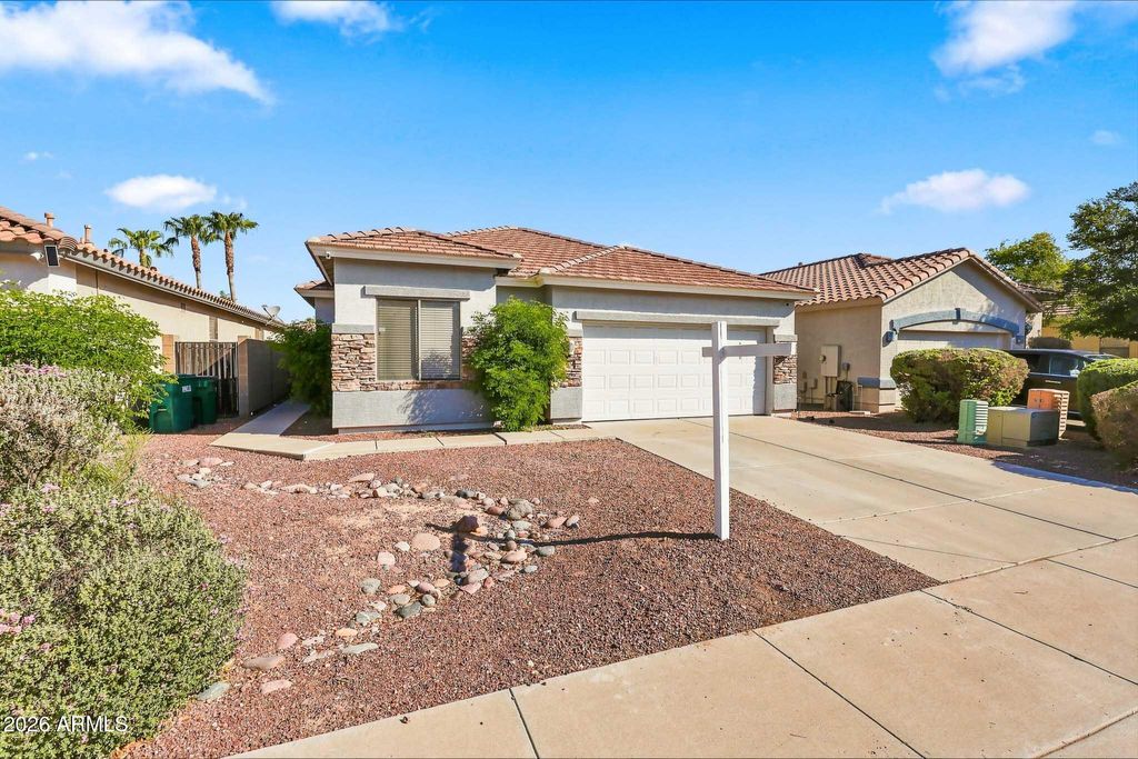 12634 W ESTERO Lane W, Litchfield Park, AZ 85340