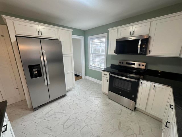 8 Ashmore Drive, Frankfort, KY 40601