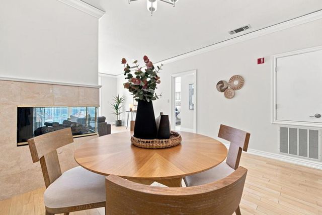 153 N N San Mateo Drive 304, San Mateo, CA 94401