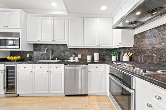 153 N N San Mateo Drive 304, San Mateo, CA 94401