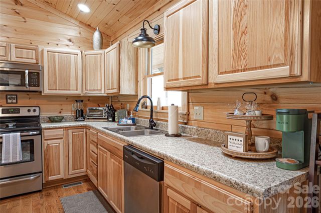 201 Whitestone Circle, Union Mills, NC 28167