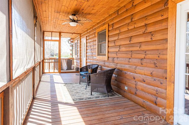 201 Whitestone Circle, Union Mills, NC 28167