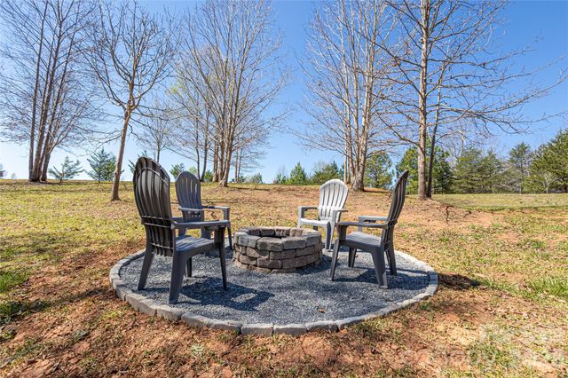 201 Whitestone Circle, Union Mills, NC 28167