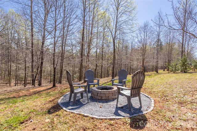 201 Whitestone Circle, Union Mills, NC 28167