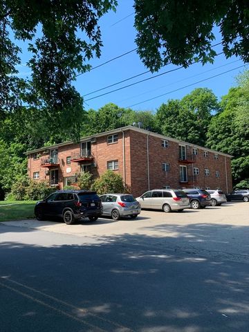70 Madison 16, Amesbury, MA 01913