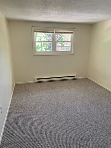 70 Madison 16, Amesbury, MA 01913