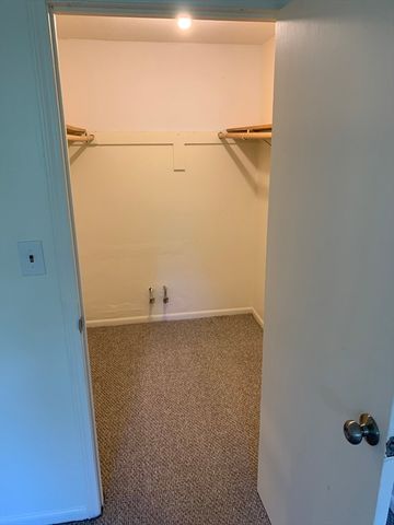 70 Madison 16, Amesbury, MA 01913