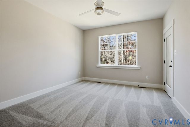 9385 Stingray Point Ct, New Kent, VA 23124