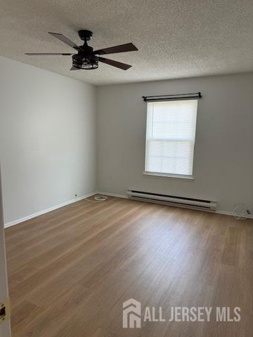 525-B Belford Road, Monroe, NJ 08831