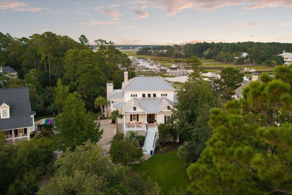 2208 Beckenham Drive, Mount Pleasant, SC 29466