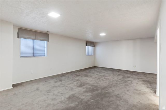 1046 E 5675 S, South Ogden, UT 84405