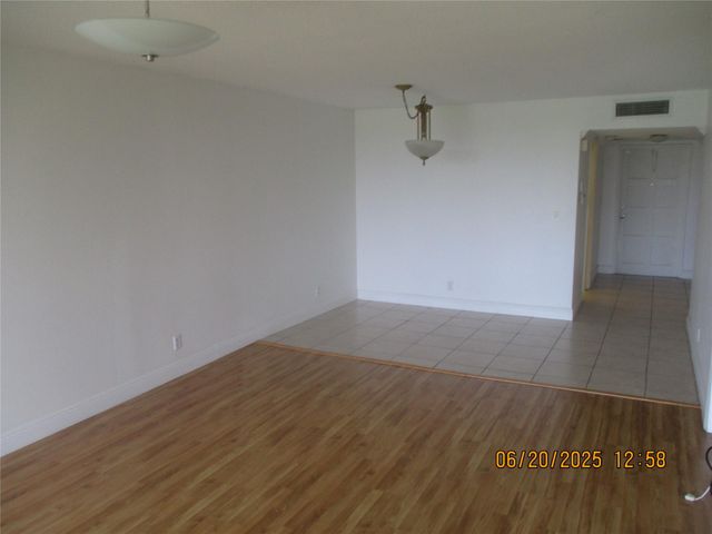 2651 S Course Dr 404, Pompano Beach, FL 33069