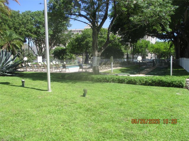 2651 S Course Dr 404, Pompano Beach, FL 33069