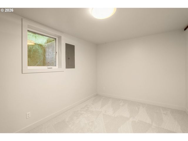 402 Se 31ST Ave, Portland, OR 97214