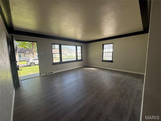 804 Preston Lane, Cahokia, IL 62206