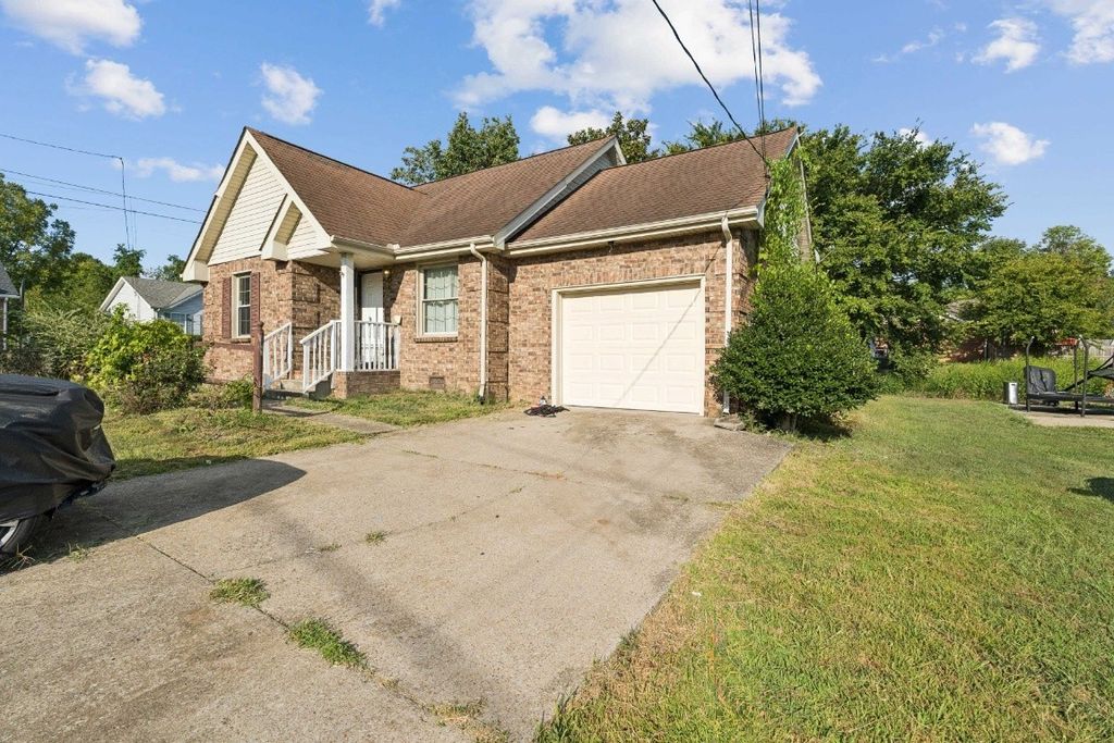 1544 Heritage View Blvd, Madison, TN 37115