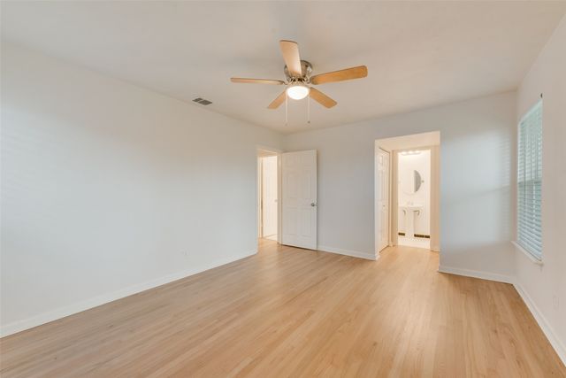 2643 San Medina Avenue, Dallas, TX 75228