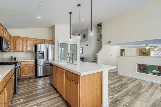 8213 Woodland Prairie Avenue, Las Vegas, NV 89129