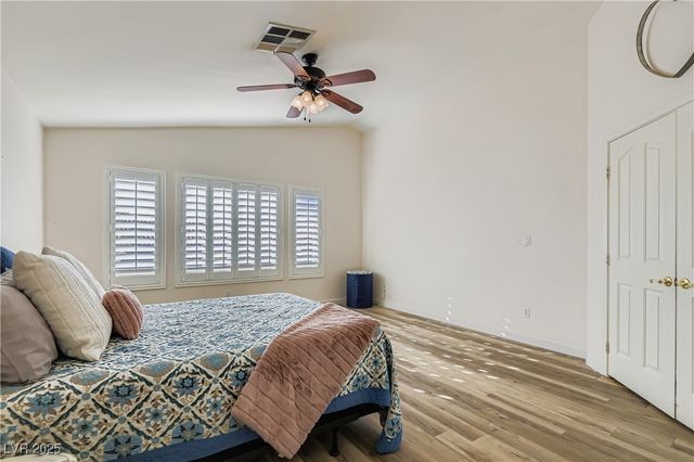 8213 Woodland Prairie Avenue, Las Vegas, NV 89129