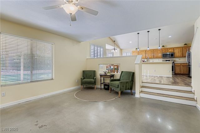 8213 Woodland Prairie Avenue, Las Vegas, NV 89129