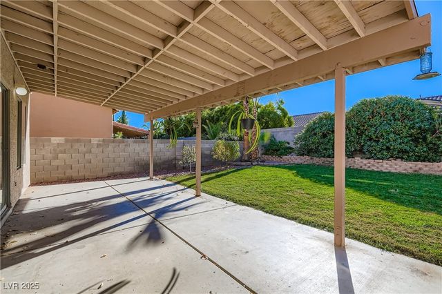 8213 Woodland Prairie Avenue, Las Vegas, NV 89129
