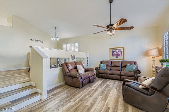 8213 Woodland Prairie Avenue, Las Vegas, NV 89129