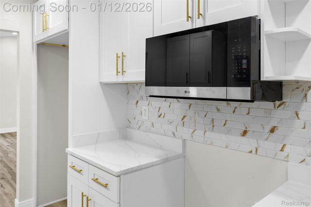 3832 Grindley Park Street, Dearborn, MI 48124