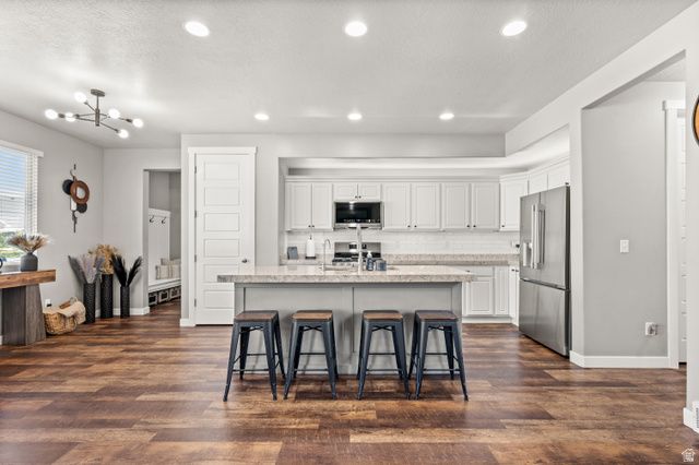 178 E COPPER CIR, Harrisville, UT 84404