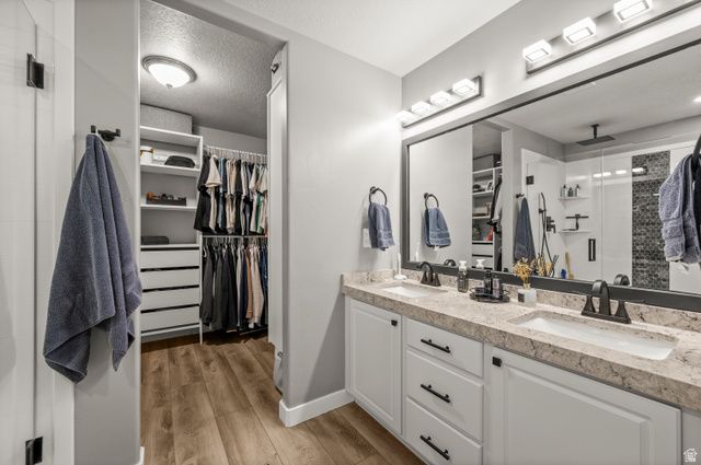 178 E COPPER CIR, Harrisville, UT 84404