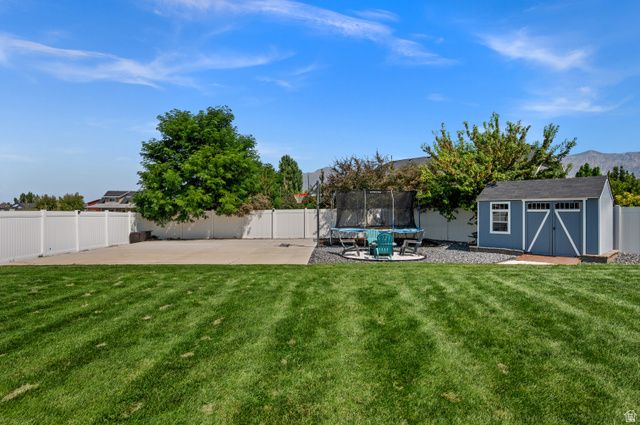 178 E COPPER CIR, Harrisville, UT 84404