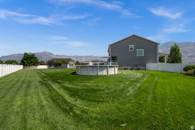 178 E COPPER CIR, Harrisville, UT 84404