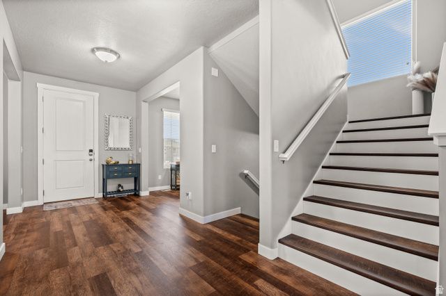178 E COPPER CIR, Harrisville, UT 84404