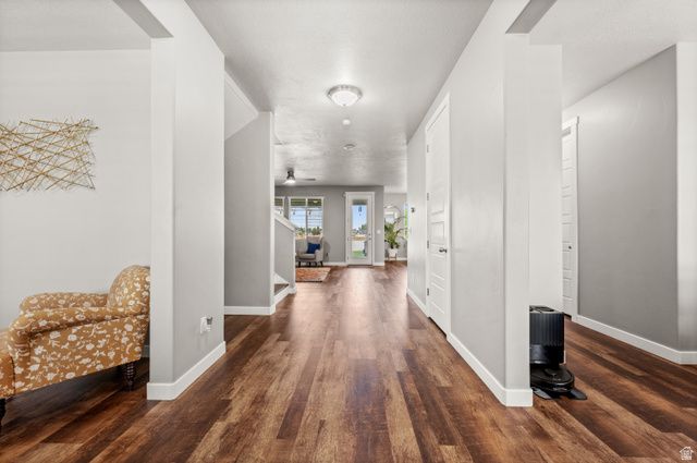 178 E COPPER CIR, Harrisville, UT 84404