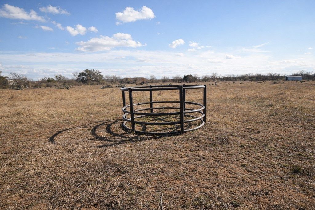 Image 8 of property listing at Address unavailable.