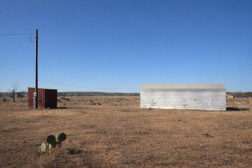 Image 9 of property listing at Address unavailable.