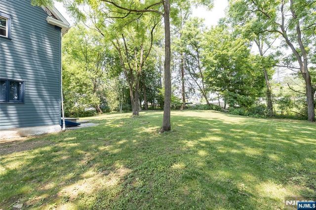 30 Henderson Street, Oxford, NJ 07863