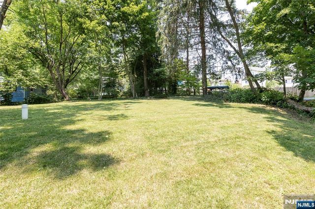 30 Henderson Street, Oxford, NJ 07863