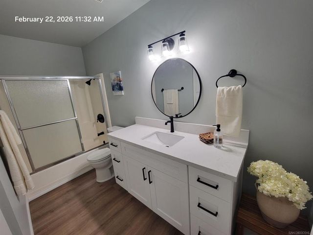 6878 Navajo Rd 104, San Diego, CA 92119