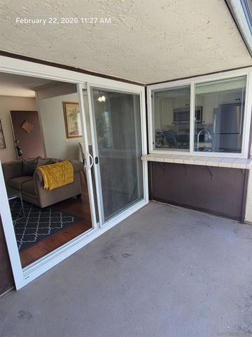 6878 Navajo Rd 104, San Diego, CA 92119