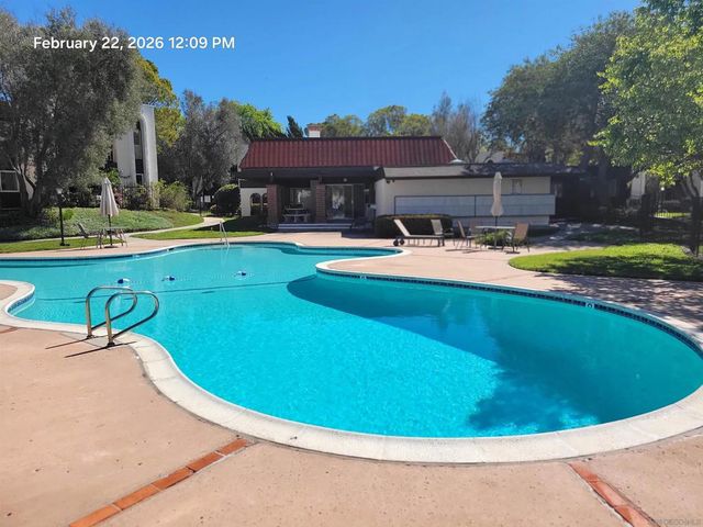 6878 Navajo Rd 104, San Diego, CA 92119