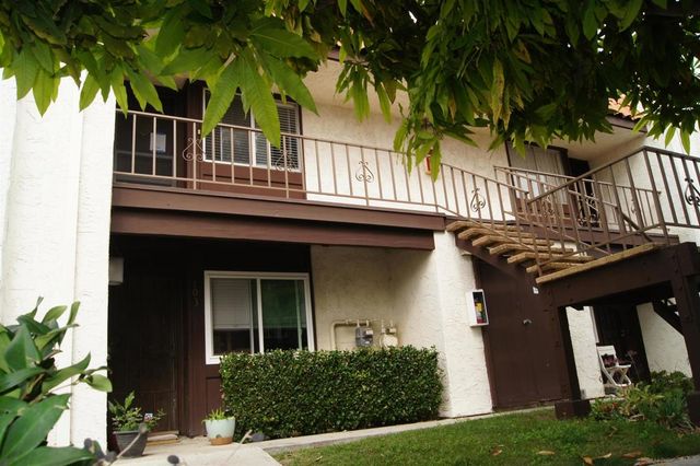 6878 Navajo Rd 104, San Diego, CA 92119