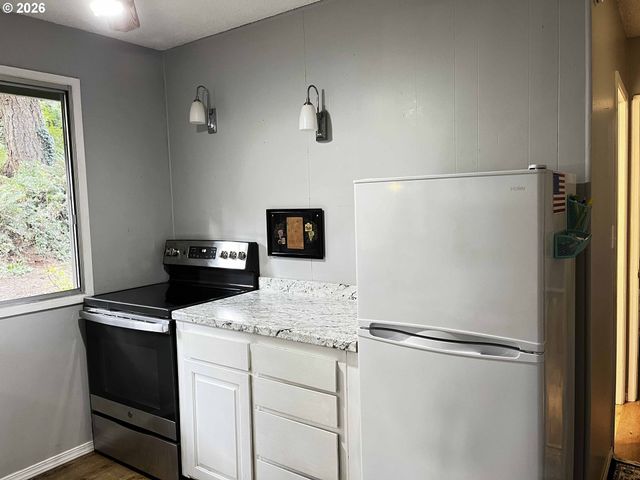 83871 Hwy 101, Florence, OR 97439
