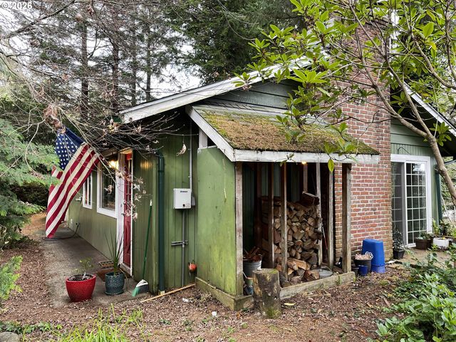 83871 Hwy 101, Florence, OR 97439