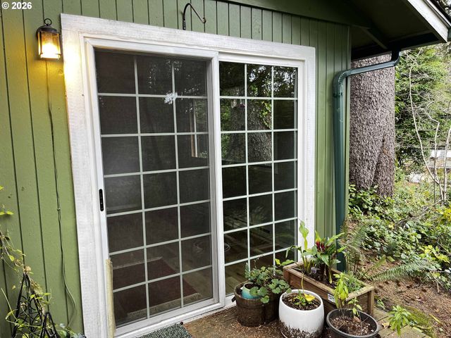 83871 Hwy 101, Florence, OR 97439