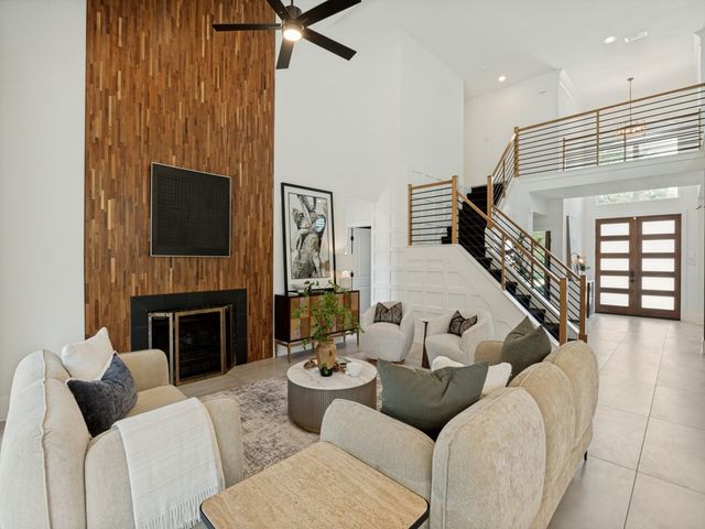 2805 Greenbrook Court, Grapevine, TX 76051