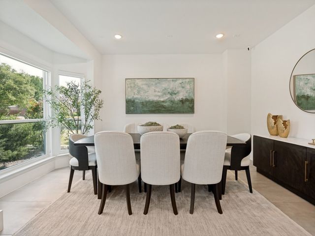 2805 Greenbrook Court, Grapevine, TX 76051