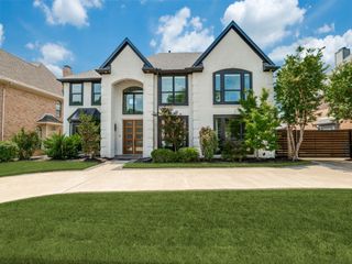 2805 Greenbrook Court, Grapevine, TX 76051