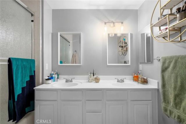 415 E Dryden 110, Glendale, CA 91207