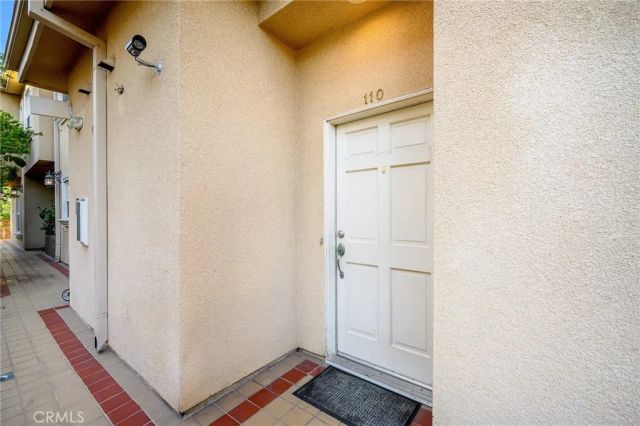 415 E Dryden 110, Glendale, CA 91207